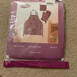 Pot Holder And Oven Mitten And Apron