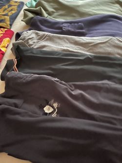 There is A 12 shirt the size is M and some is Large all of them for $140 total They are for man’s