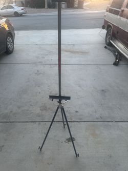 Artistic Telescopic Display Stand 