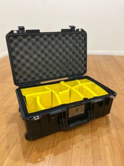 Pelican 1535 Air Carry-On Roller Case Padded Dividers
