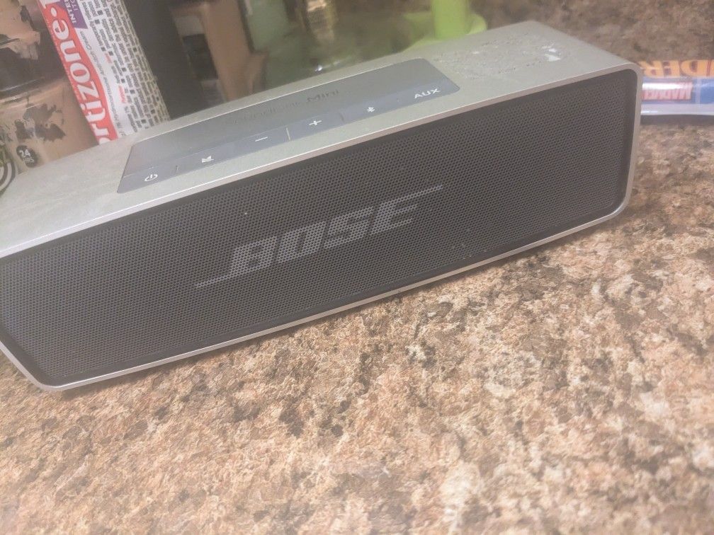 BOSE SoundLink Mini Bluetooth Speaker