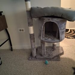 Cat Tower With Two Beds 