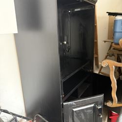 TV Cabinet, Never Used, Walter E Smythe