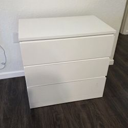 3 Drawer Chest