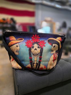 Brand New Día de los Muertos Crossbody Bag 💀🌺 $40 FIRM