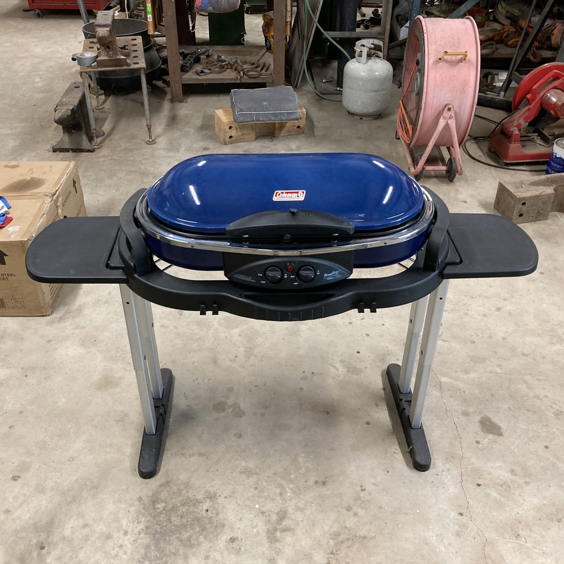 Coleman Road-trip Grill