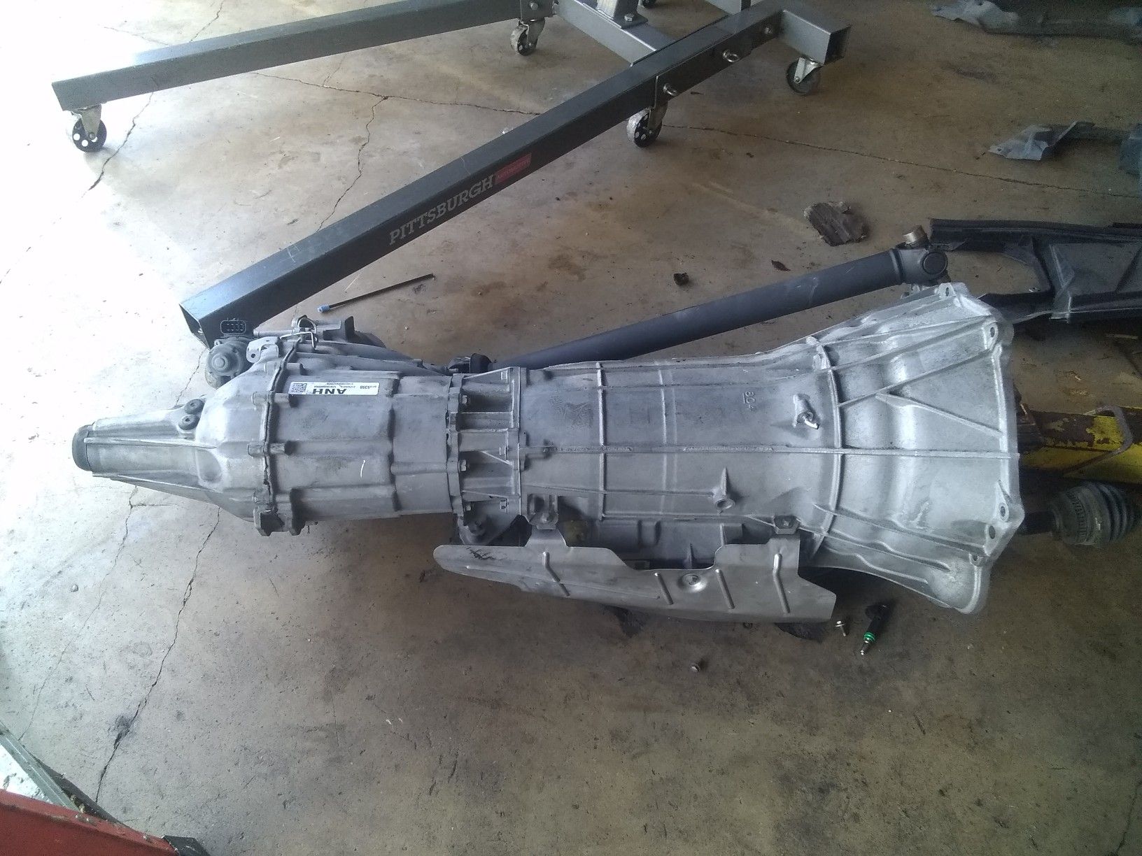2016 escalade 8L90 transmission with transfer case 40k miles on it for