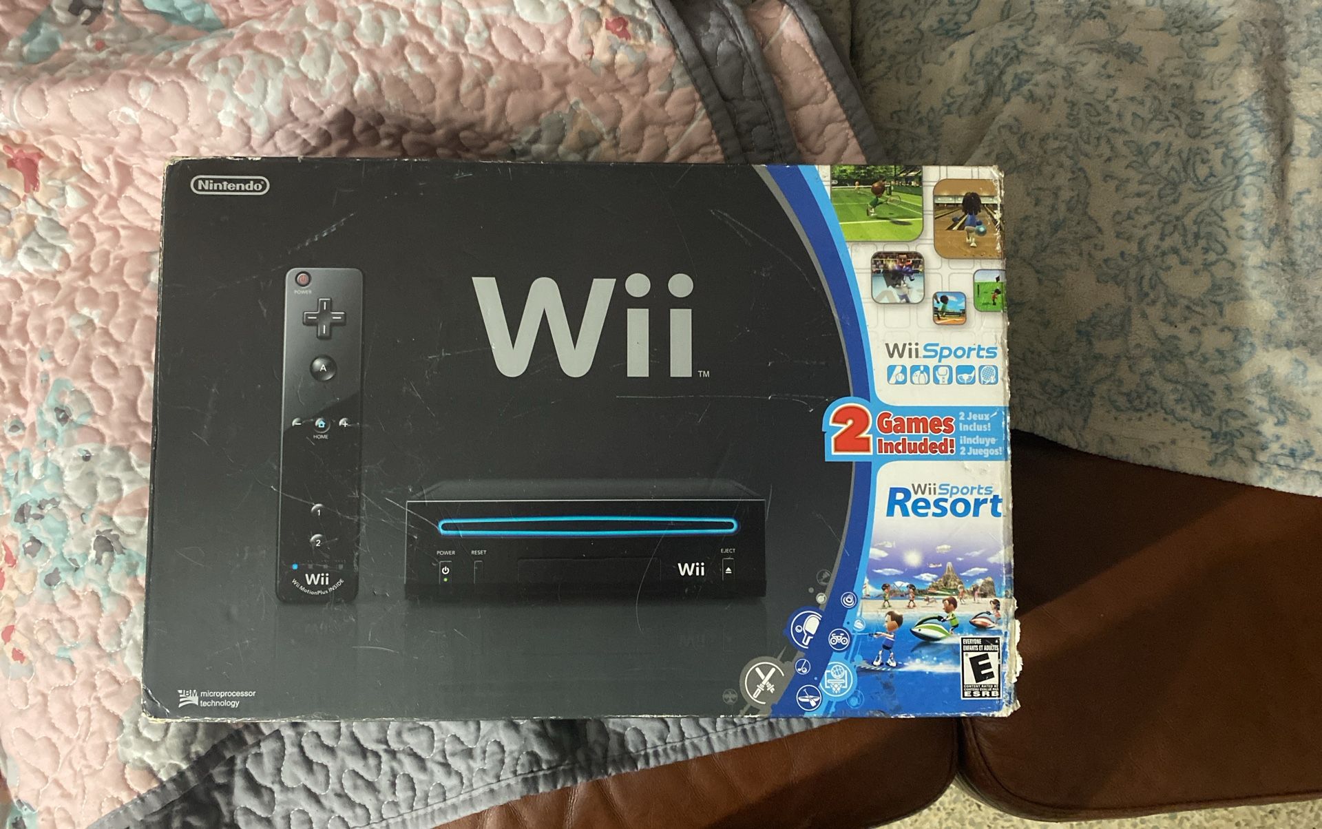 wii with box
