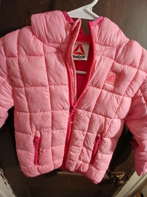 REEBOK PUFFY CHILDS COAT SIZE 5T