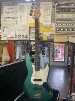 Fernandez Jazz Bass 90’s MIJ w/ Hardshell Case