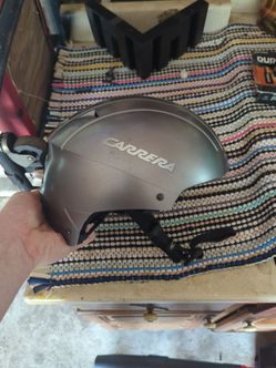 Kids ski/snowboard helmet, M size, Free!