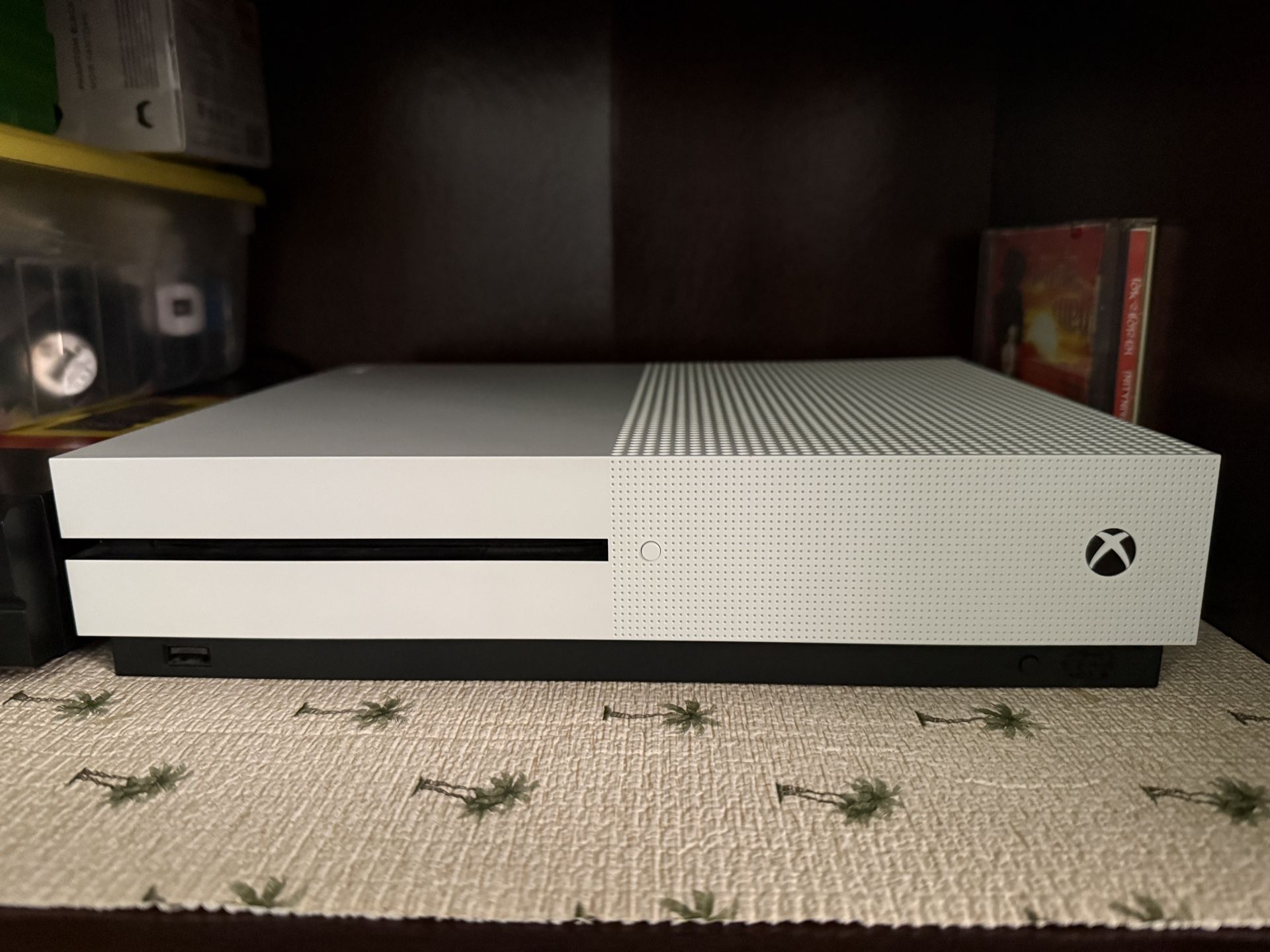 Xbox One S
