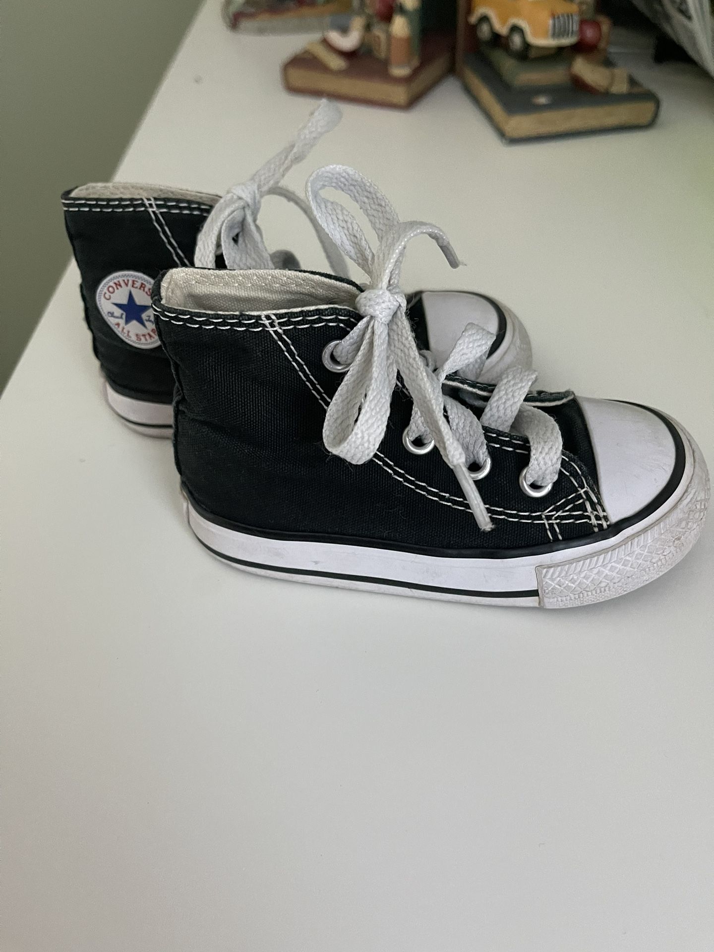 Size 5 Toddler Converse 