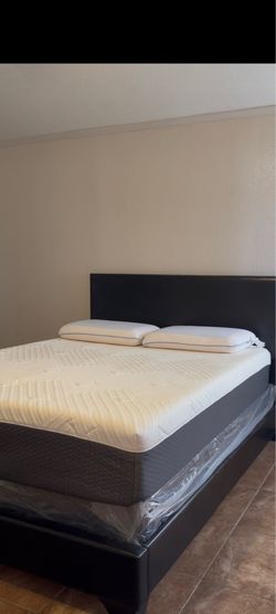 Queen bed frame & Mattress $250