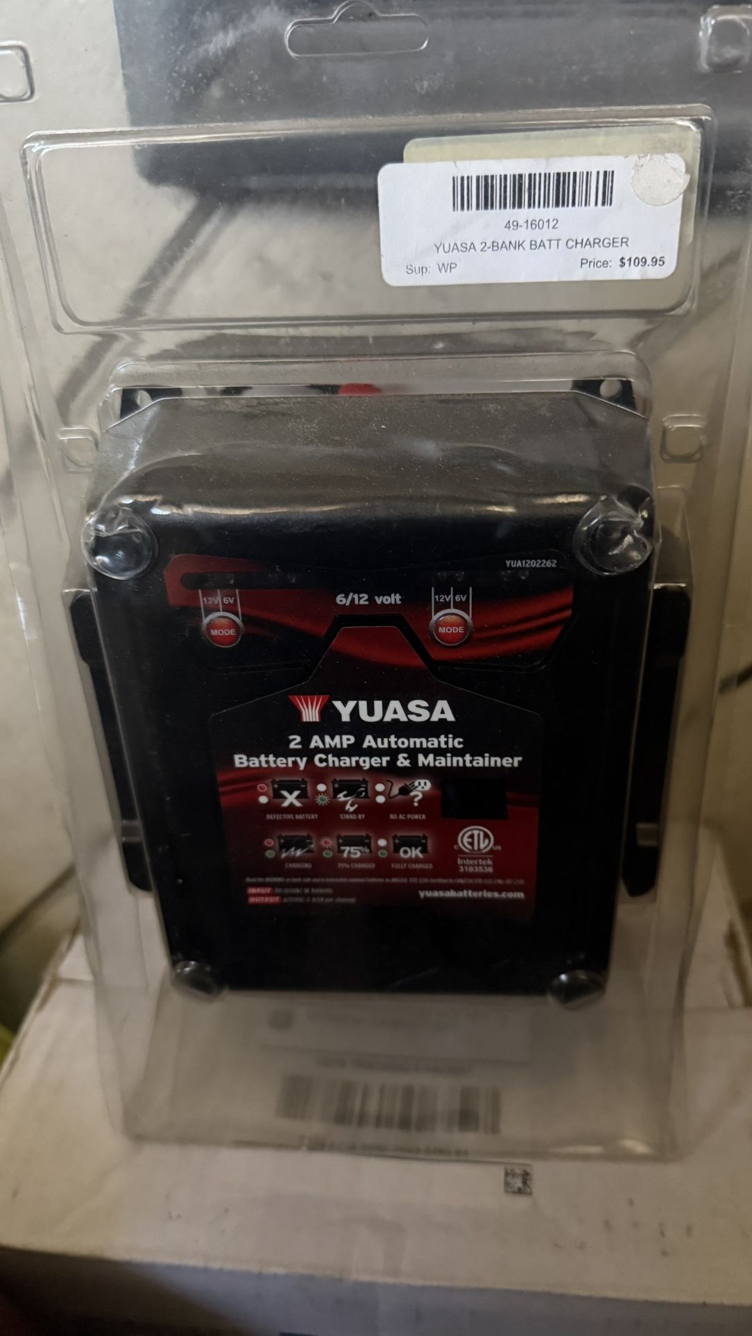 Yuasa Battery Charger And maintainer 12 & 6 Volts