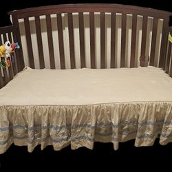Convertible Baby / Toddler Bed 
