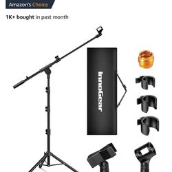 2 Gaming Microphone and 2 stands for sale. 
