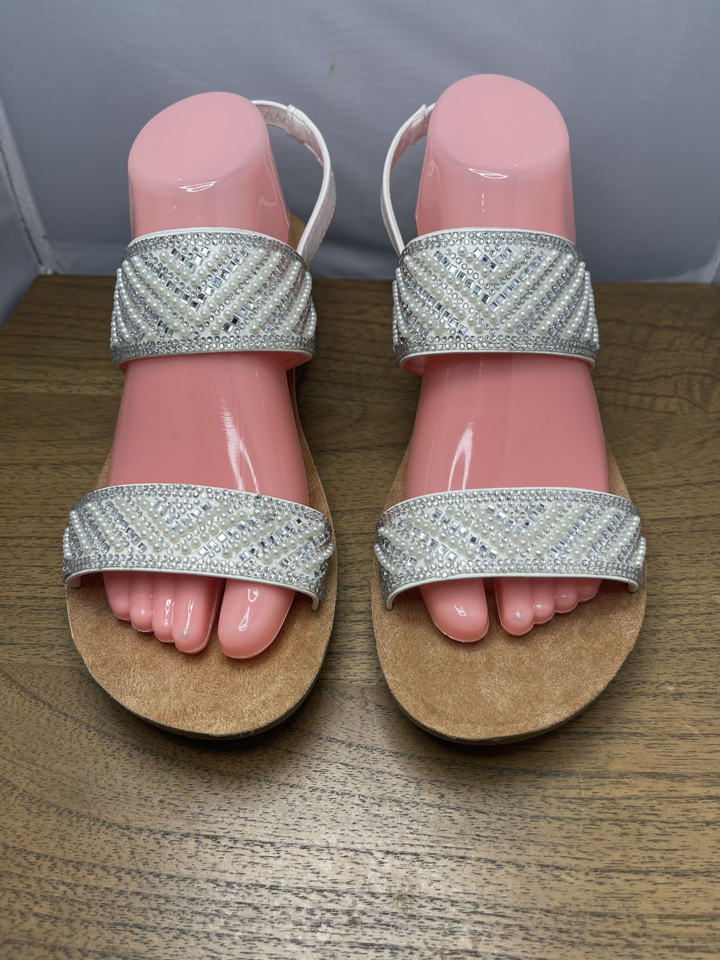daisy fuentes Sandals for Sale in Las Vegas, NV - OfferUp