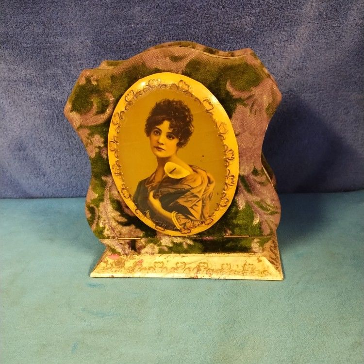 DRESSER BOX VICTORIAN CA 1850s