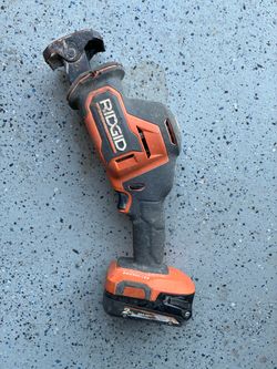 RIDGID 18V Brushless 1/2" Cordless Ratchet w/ 2.0Ah Battery