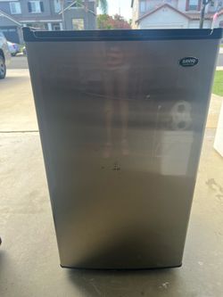 Sanyo fridge and freezer