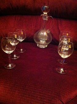 Glass carafe pitcher & glasses