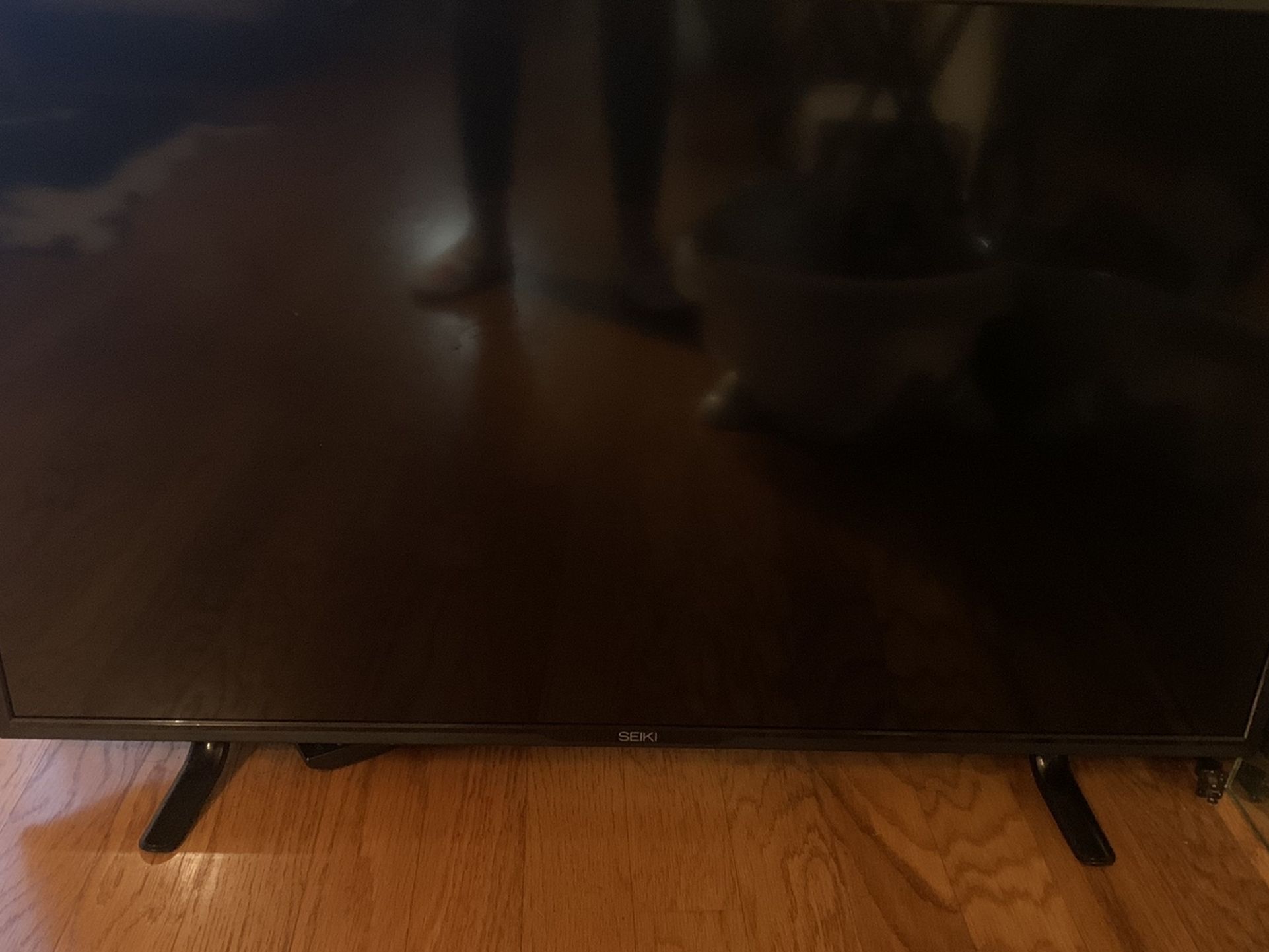 Seiki Flat Screen Tv