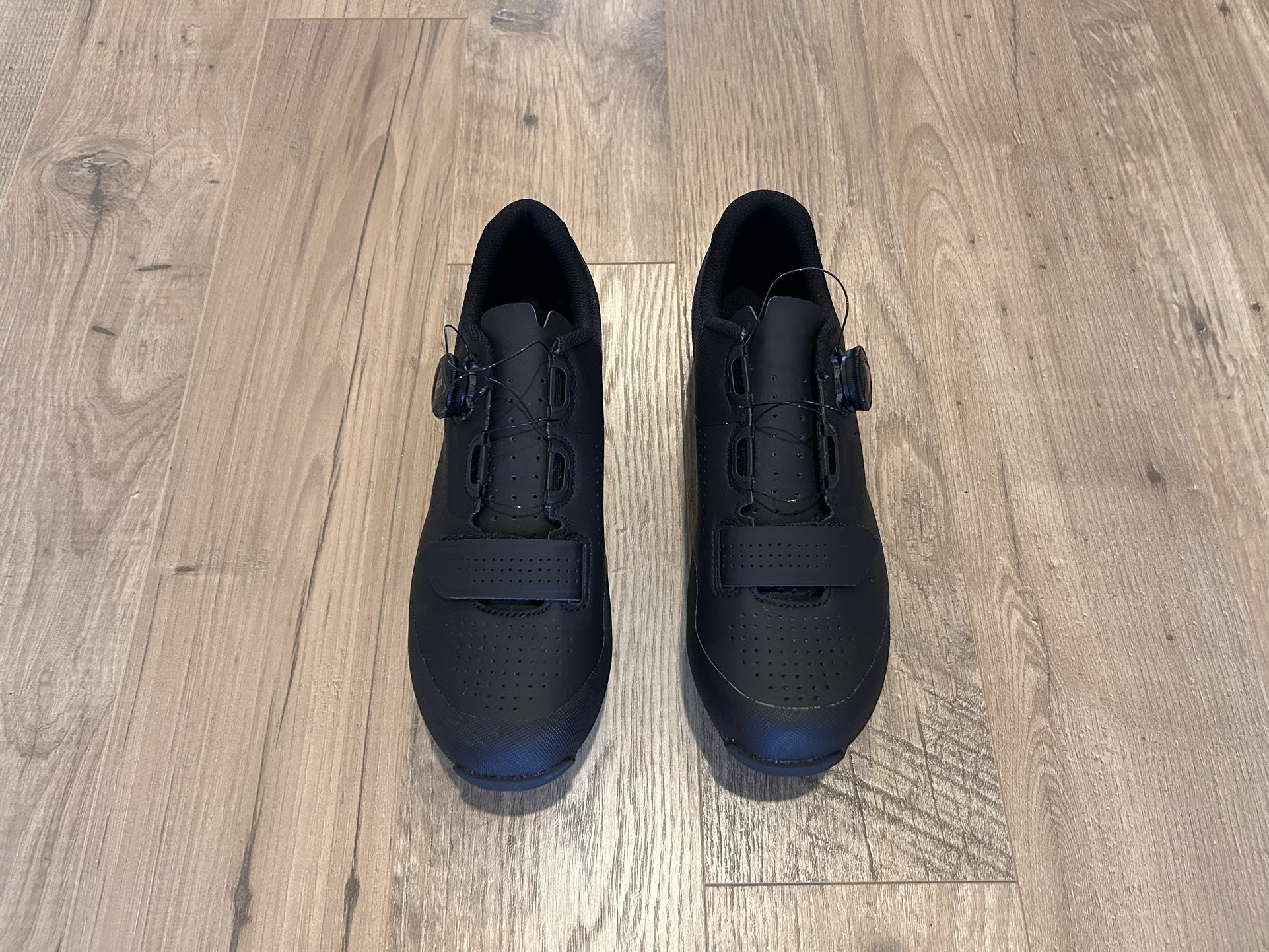 Selling Bontrager Foray Mountain Bike Shoes – Size 40 EU / Men’s 7 – NEW – $50 OBO