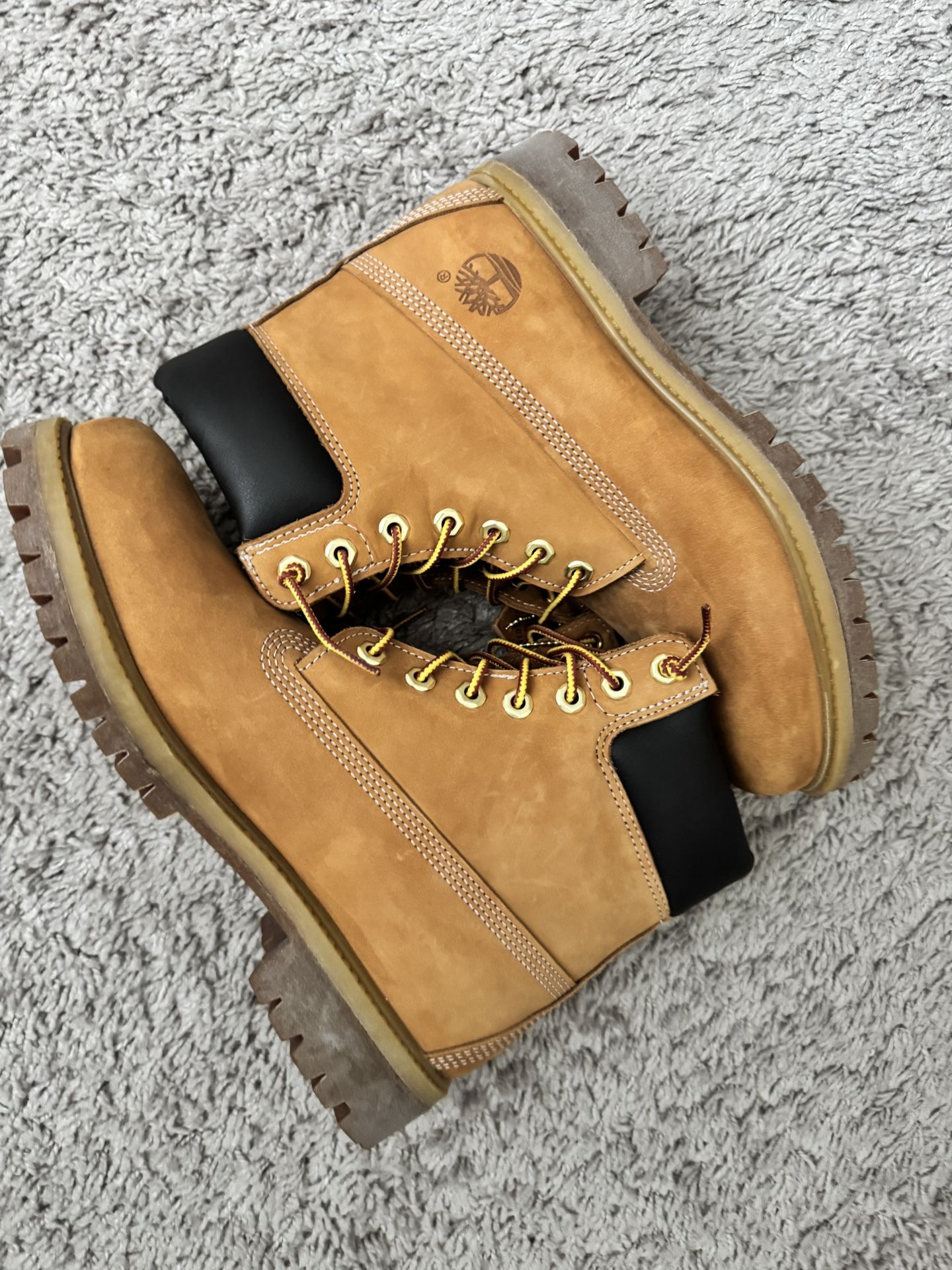 Timberlands 8.5
