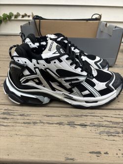 Balenciaga runner 