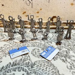 Metal figures  Family  Magnetic Figure - Figurine 13 pieces 