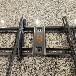 Tilt TV Mount