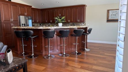 Swivel Upholstered Adjustable bar stool 24-33 inch height adjustable - 17.9" x 18.5" x 31.7"