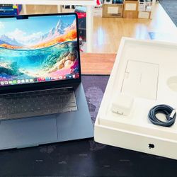 Apple MacBook AIR 15” M4 2025 24GB RAM 512GB SSD Warranty till 04/5/26!!!!