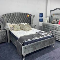 NEW‼️$10 Down Payment Finance 🚥Alzire Queen Size 4 Piece Velvet Bedroom Set 