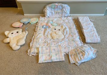 ADORABLE BEAR BABY NURSERY BEDDING SET by LAMBS & IVY (Comforter, Padded Head Bumper,  Bumper, Bedskirt,  Valance Curtain, and Padded Wall Hanging)