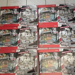 SAMS CLUB POKEMON WHITE FLARE BINDER/ BLACK BOLT POSTER COLLECTION 