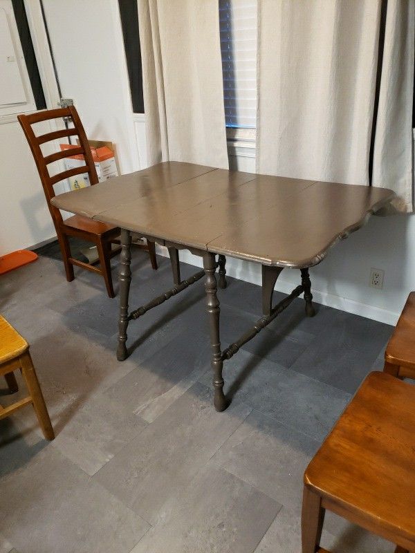 table dining great shape drop leaf goes small 6/1/25 best offer yakima