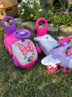 Minnie mouse car and airplane toddler car both good condition