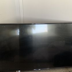 2017 LG TV 43”