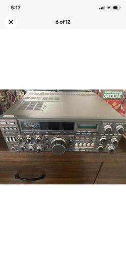 Kenwood TS-940S Ham Radio Transceiver 160-10M LCD AM/CW/FM/FSK/LSB Black