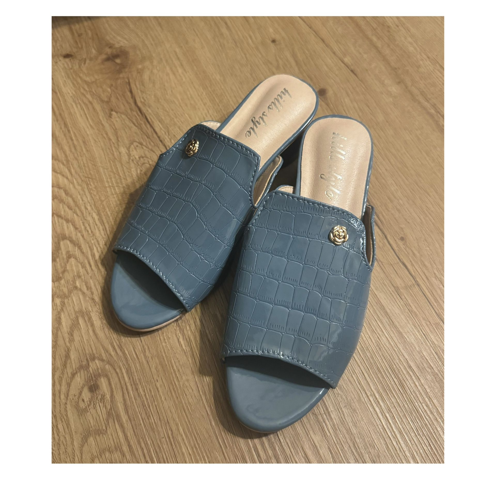 Brand new Womens Chunky Heels Sandals, Summer Women Mid Heel Sandals Soft Leather Fashion Chunky Heel Slippers - Size 5 (Blue) Whitestone/Flushing, Q