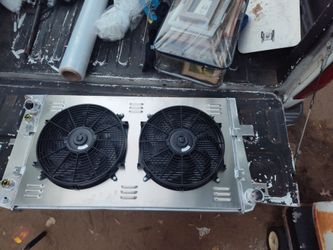 Radiator with fans