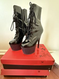 black pleasers glitter
