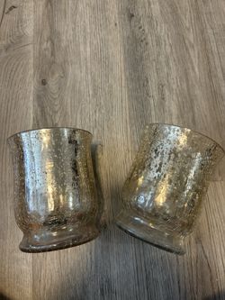 White-gold vases 