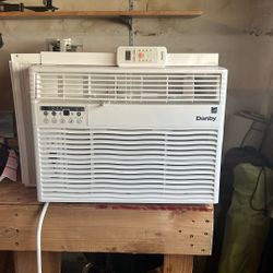 Danby Energy Star Air Conditioner-pending Pickup 