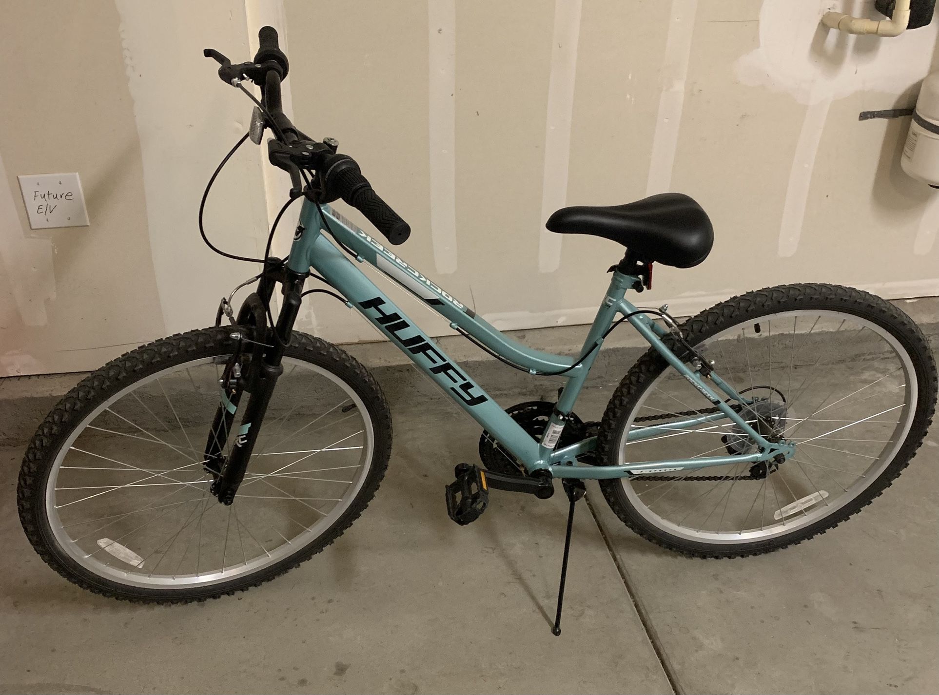 Huffy 26’’ Mountain Bike, Mint, Adults
