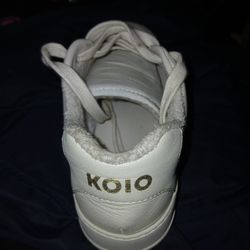 Koio Size 7 Sneakers