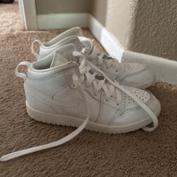 Kids Nike Sz 2