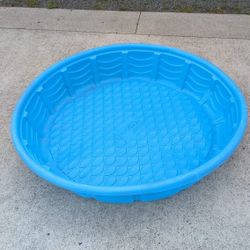Kiddie pool 
